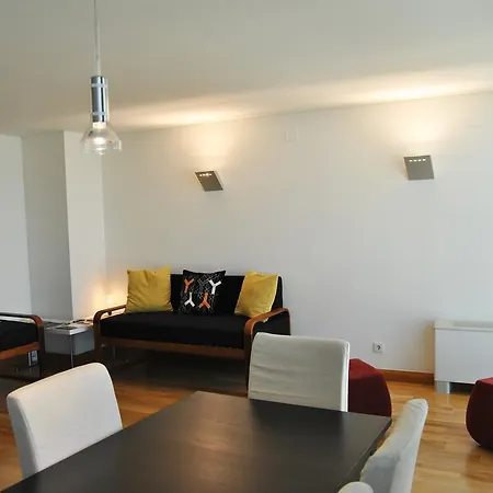 Parque Nacoes Prime Apartment Lissabon